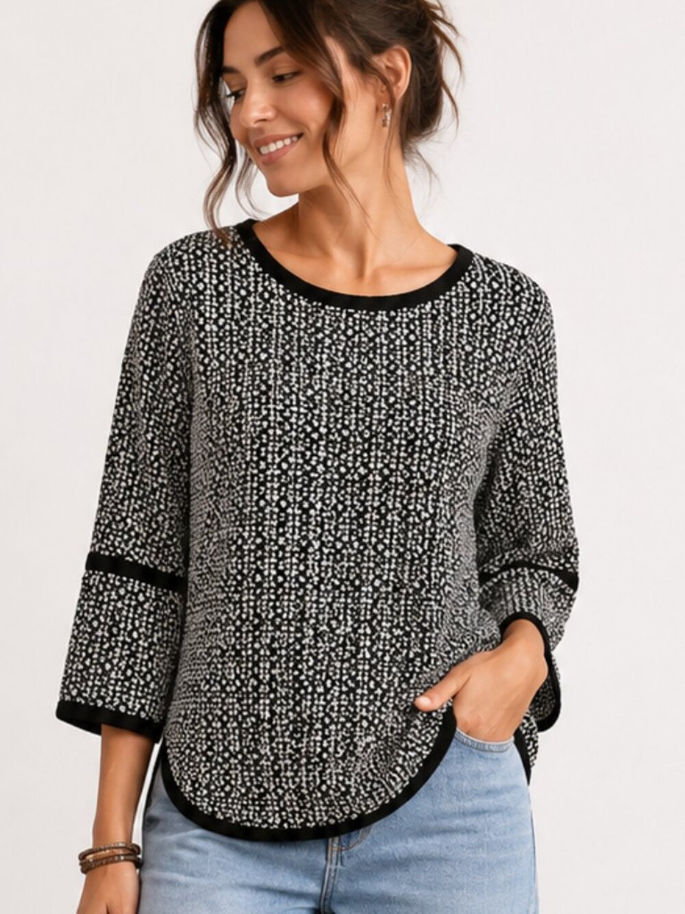 MAX STUDIO Black and White Cross-Stitch Knit Tunic Top Size Small EUC